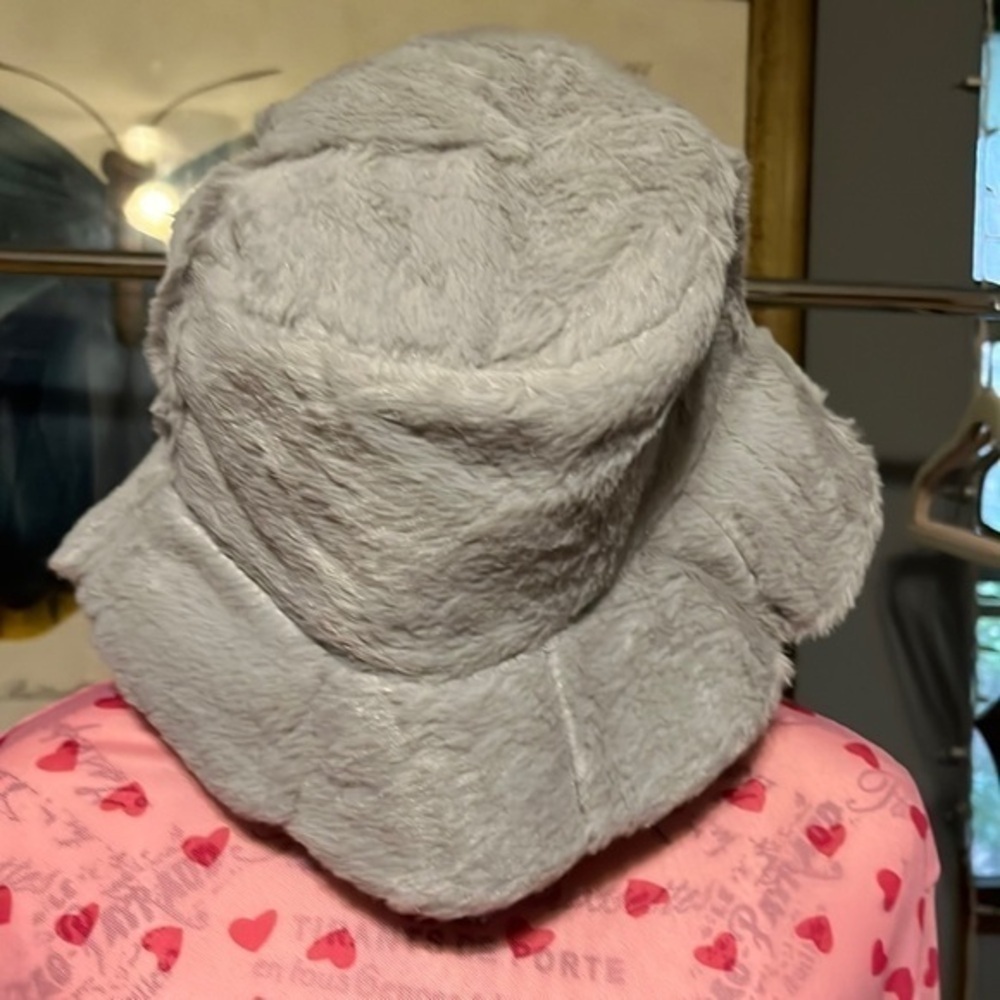 COPY - COPY - Fur bucket hat. Adjustable New